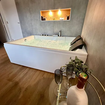 Le Temple - Au Coeur Des Remparts Appartement *