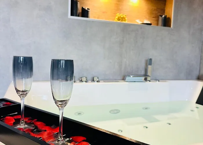 Le Temple - Au Coeur Des Remparts דירה קלרמונט-פרנד